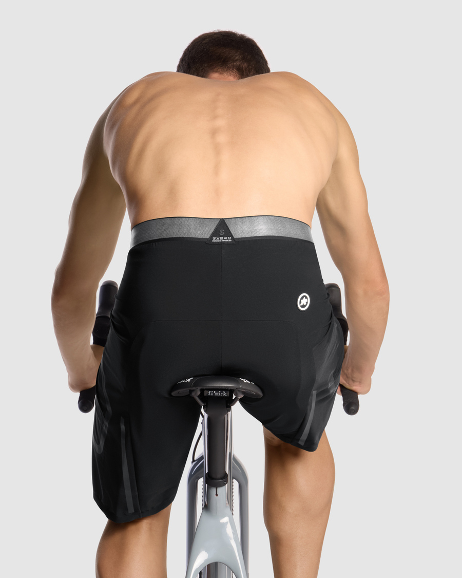 ASSOS TACTICA CARGO Shorts T3 Schwarz