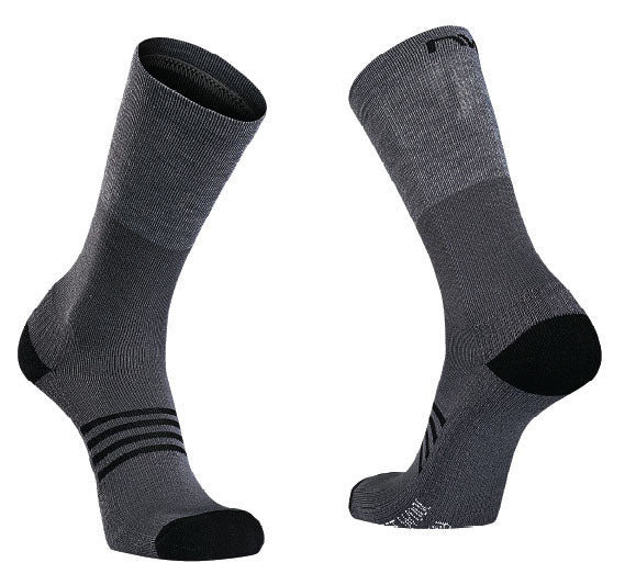 NORTHWAVE EXTREME PRO HIGH Socken Schwarz