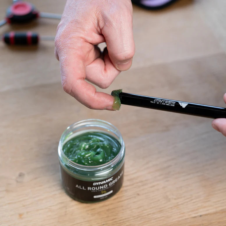 DYNAMIC ALL ROUND GREASE Universalfett (200ml)