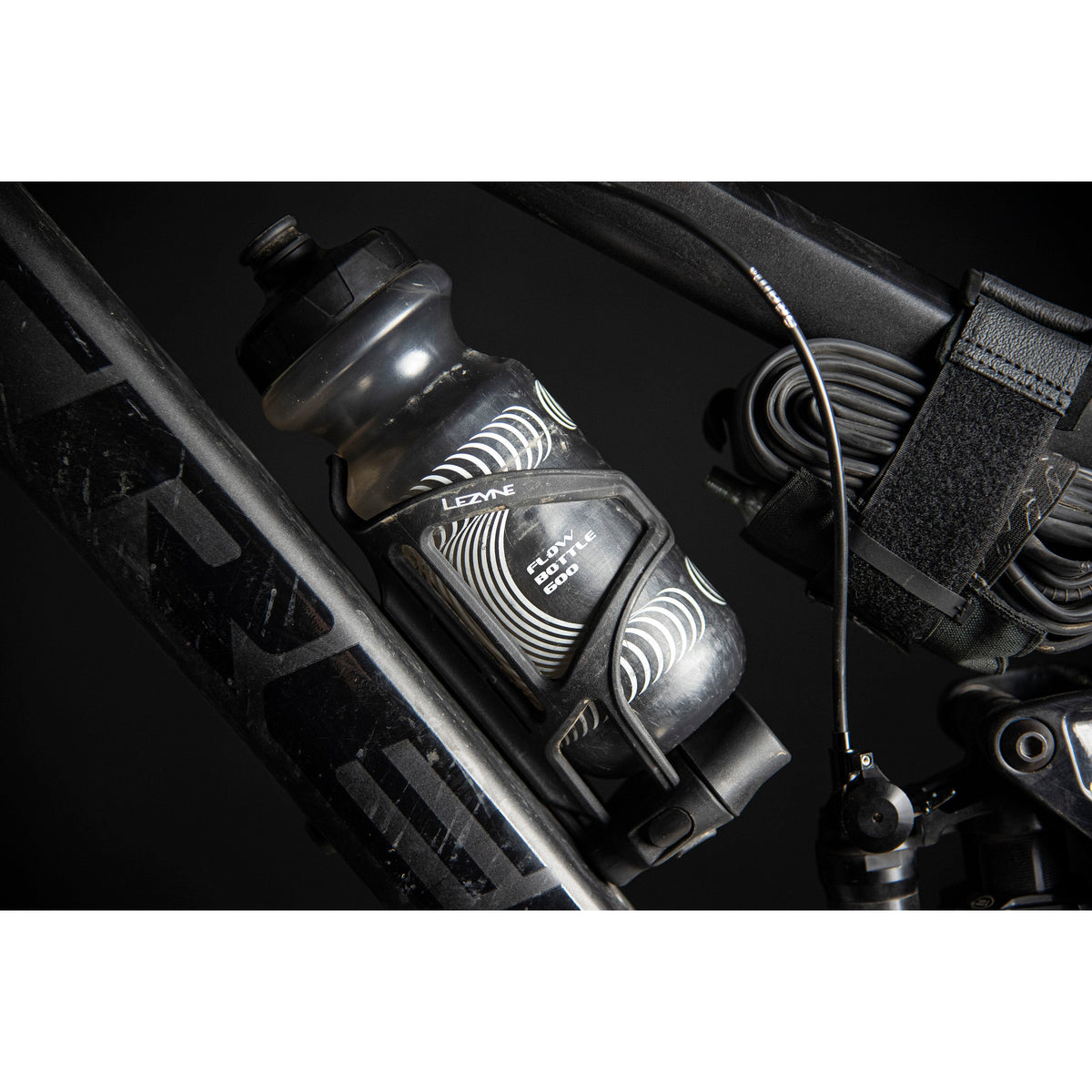 LEZYNE FLOW BOTTLE Fahrradflasche in Transparent