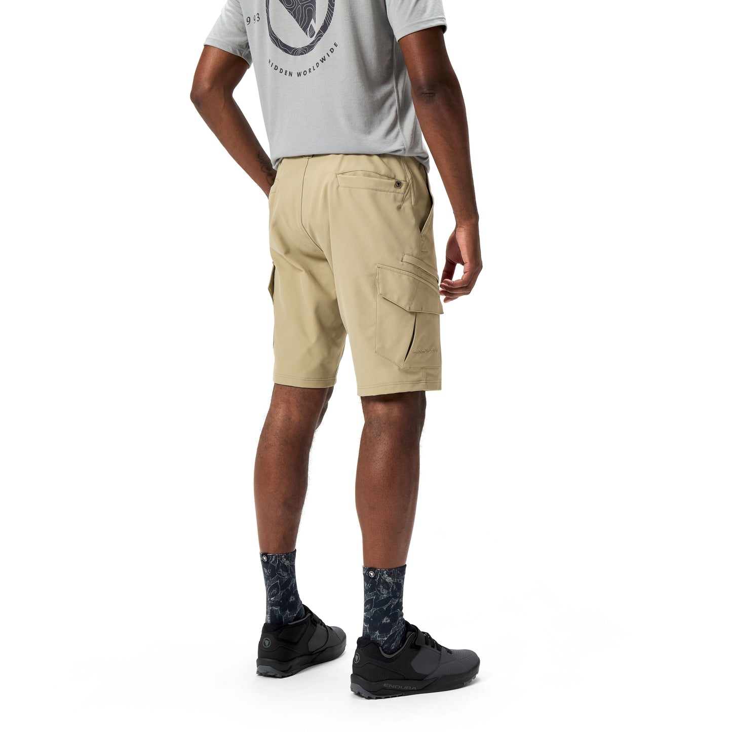 Shorts ENDURA LOOP CARGO Beige/Grün 2025