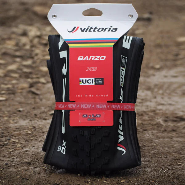 VITTORIA BARZO XC 29x2.25 "UCI Rainbow Edition" Tubeless Ready Reifen Weich Schwarz