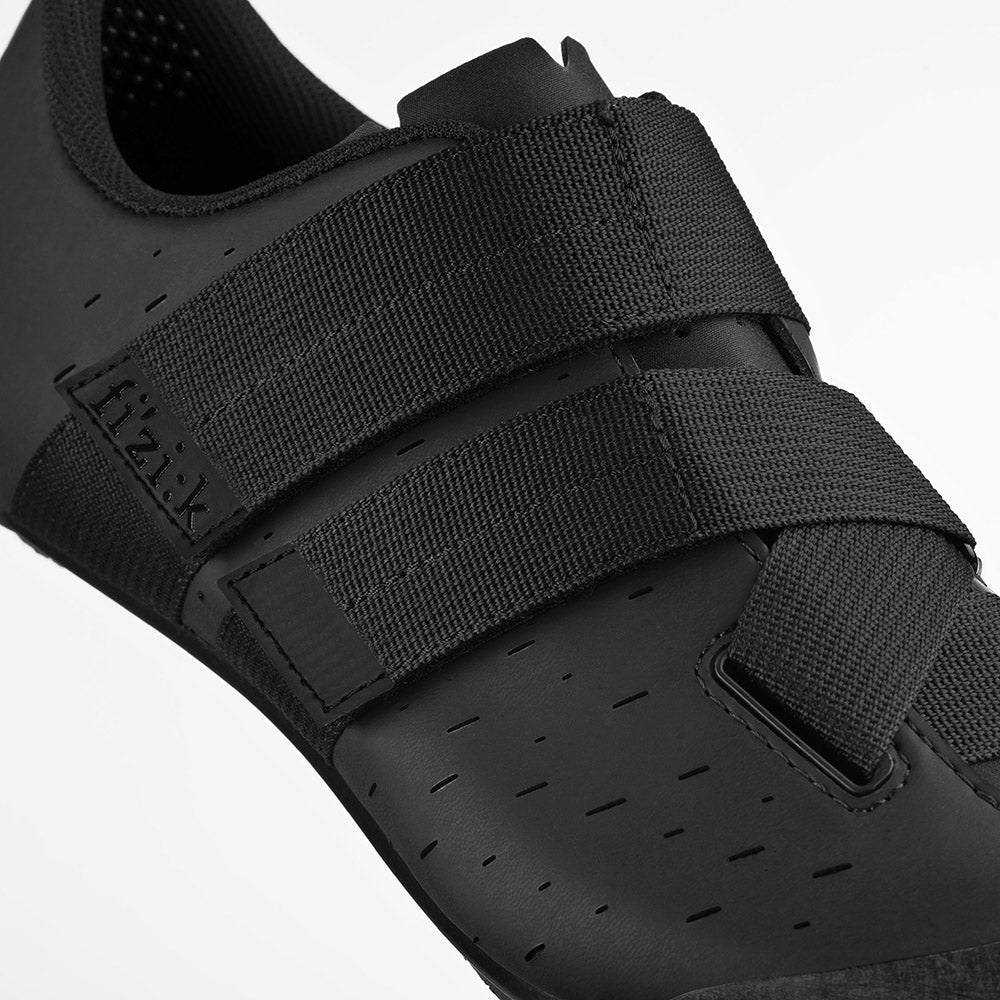Gravel-Schuhe FIZIK TERRA X4 POWERSTRAP Schwarz