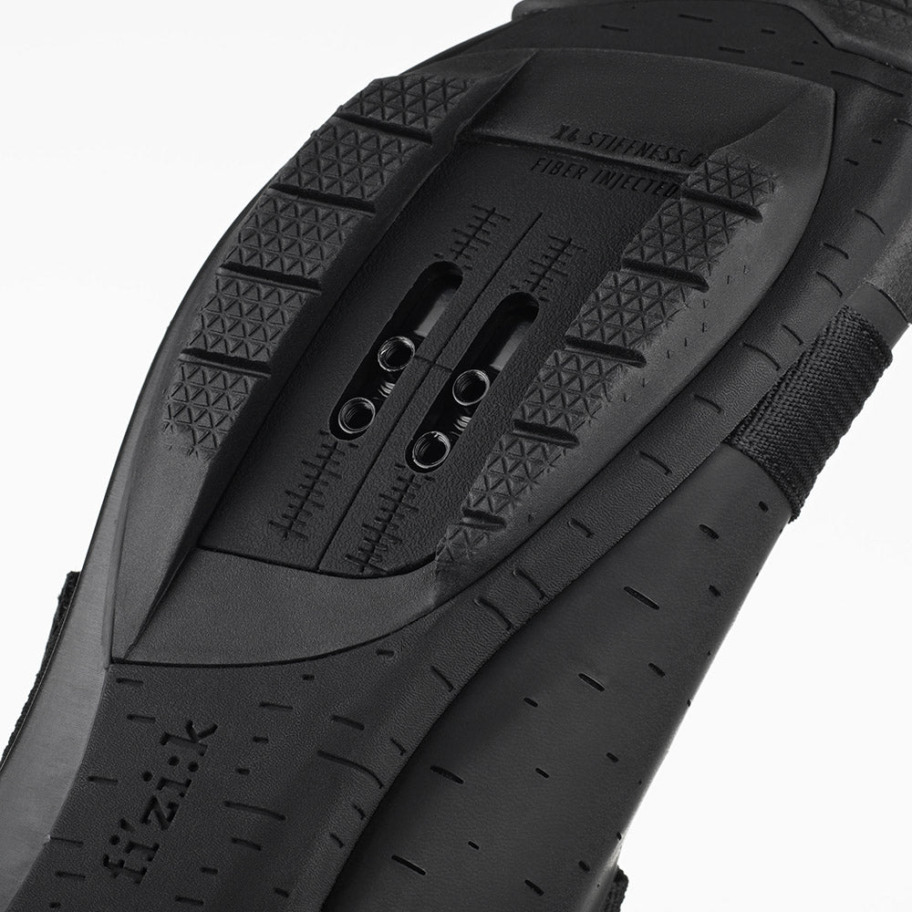 Gravel-Schuhe FIZIK TERRA X4 POWERSTRAP Schwarz