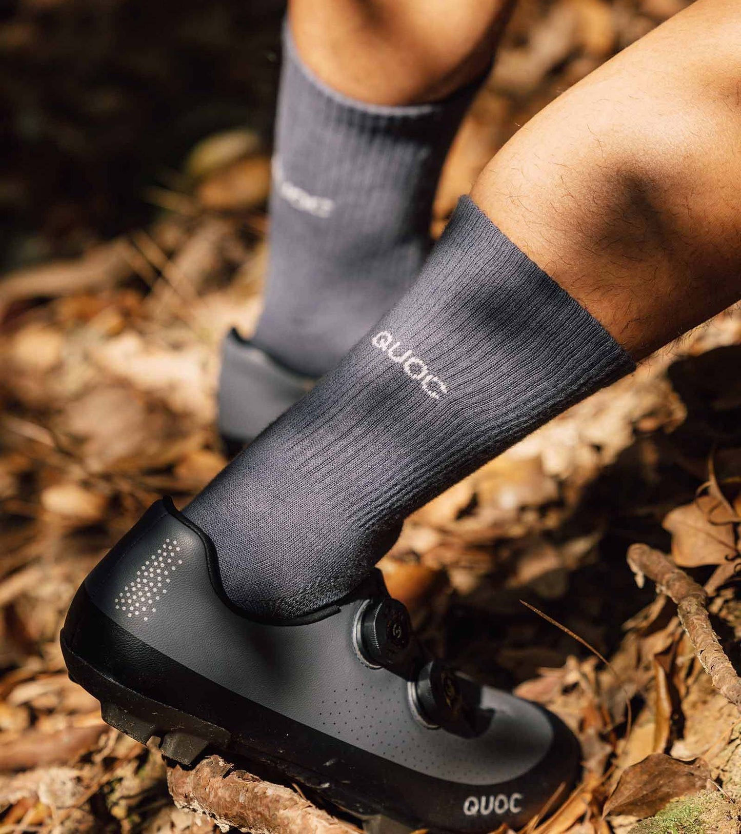 QUOC ALL ROAD Socken Grau