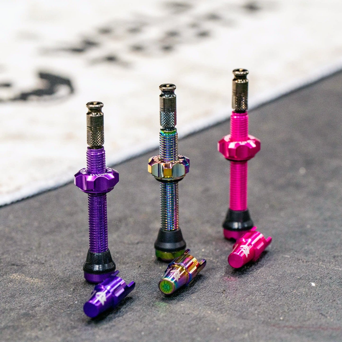 Tubeless-Ventil WOLF TOOTH CLIK VALVE Pink