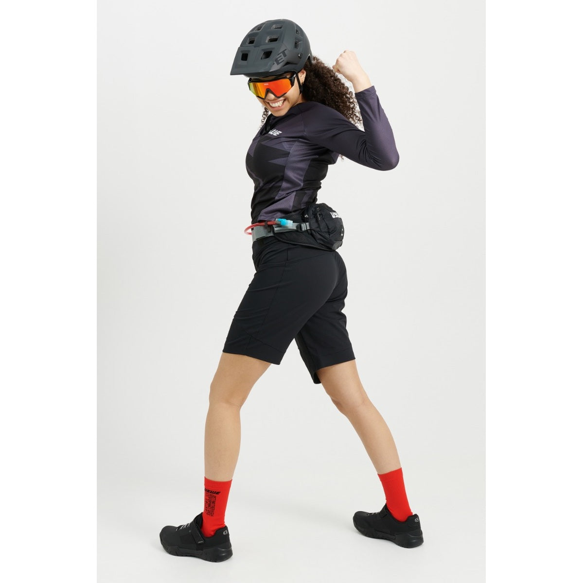 USWE BERG MTB Trikot Langarm Frau Schwarz