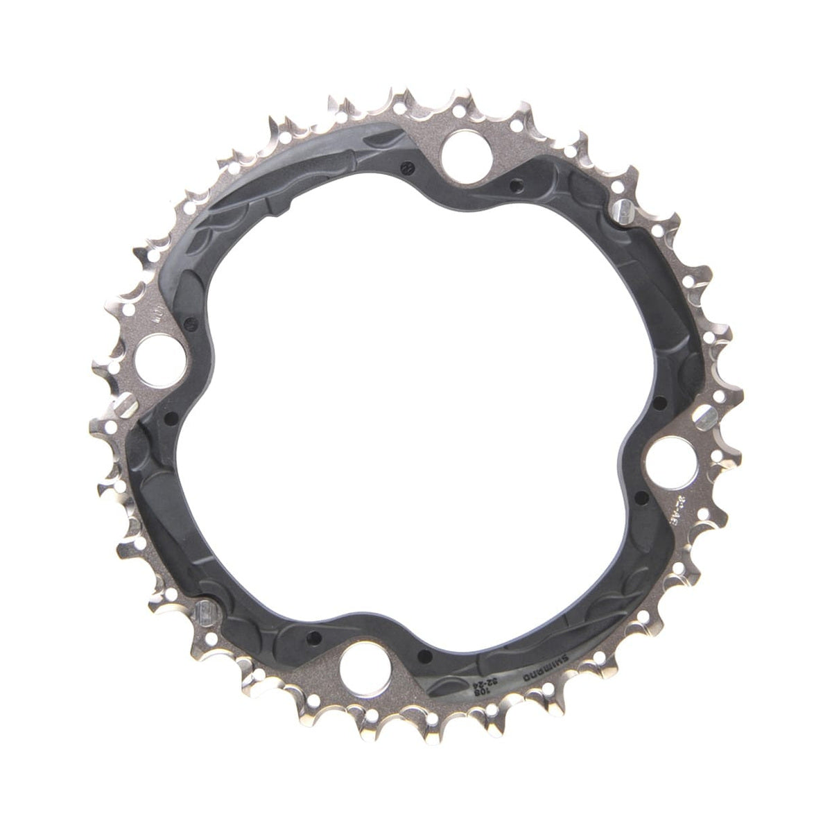 Mittleres Kettenblatt SHIMANO SLX M660/670/XT M780 10-fach, 4-Loch, 104 mm — Ansicht des Kettenblatts vor weißem Hintergrund