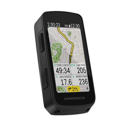 HAMMERHEAD KAROO 3 GPS-Fahrradcomputer — Dreiviertelansicht mit Navigation und Daten