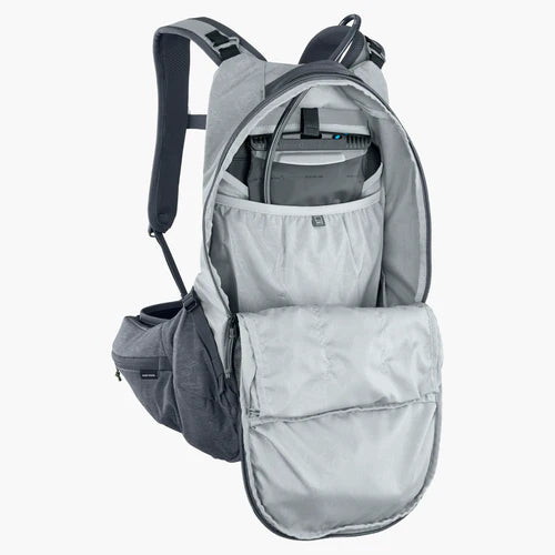 Rucksack mit Rückenpolster EVOC TRAIL PRO 16 l, grau