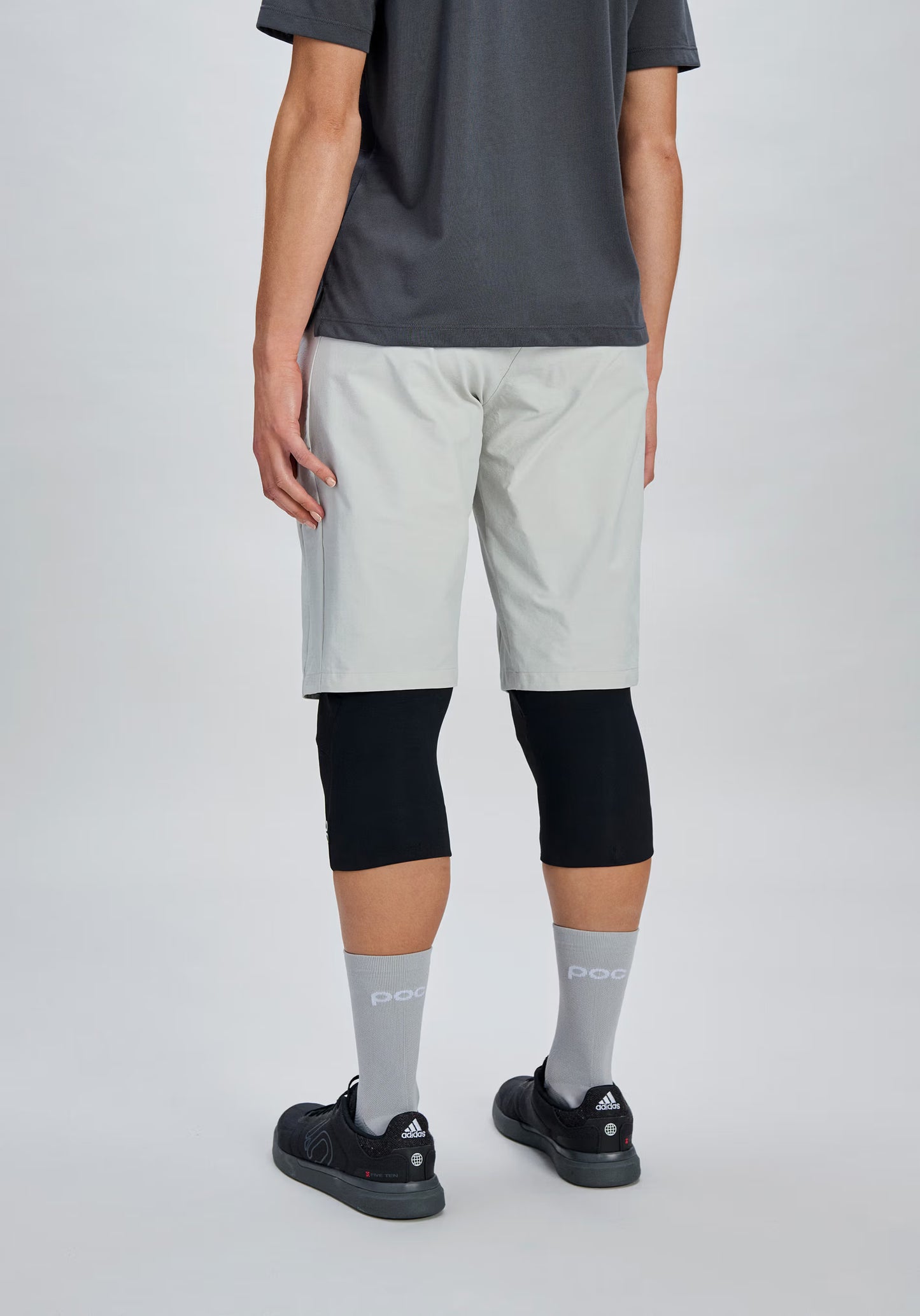 POC MOTION Shorts Damen Grau