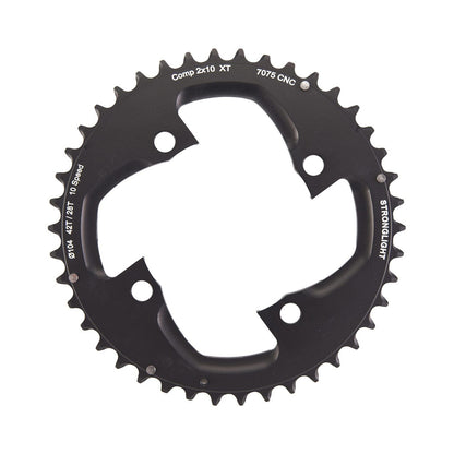 Äußeres Kettenblatt STRONGLIGHT SHIMANO XT M785 10-fach, 4-Loch, 104 mm — Kettenblatt auf weißem Hintergrund