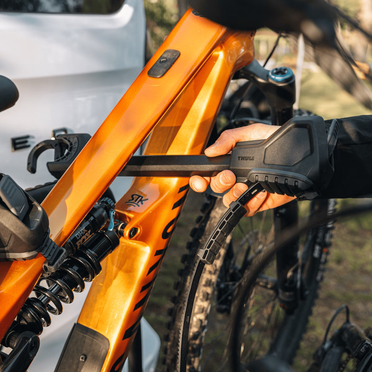 Fahrradträger THULE VELOSPACE 3 3 Fahrräder auf Anhängerkupplung