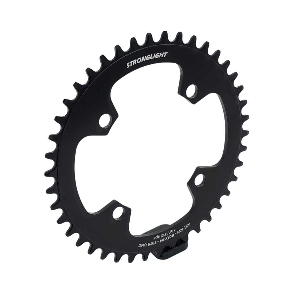 STRONGLIGHT 1-fach-Kettenblatt, 11/12-fach, 4-Loch, 104 mm, Aluminium 7075 — Kettenblatt auf weißem Hintergrund