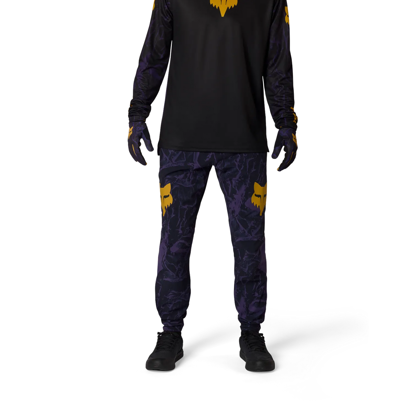 FOX RANGER IMAGE PRINT Hose Violett Plum