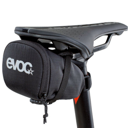 Satteltasche EVOC SEAT BAG M Schwarz