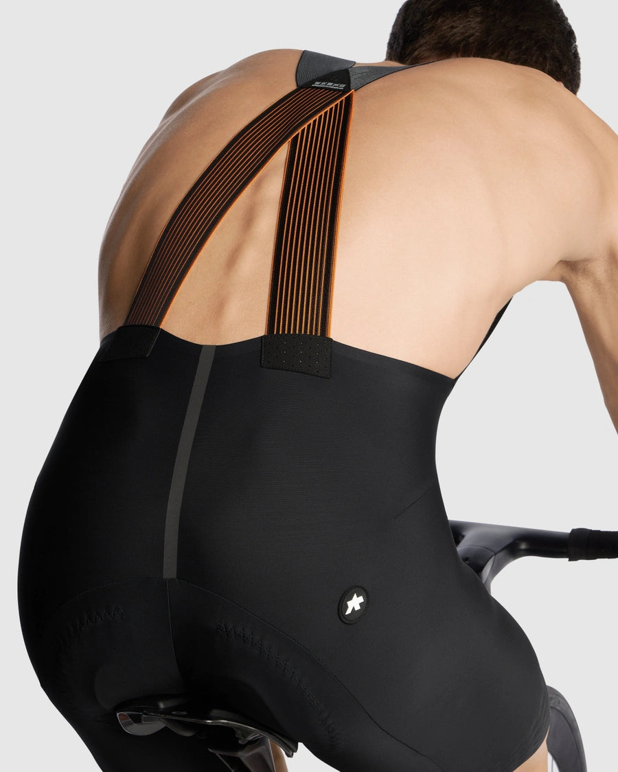 ASSOS EQUIPE RS SCHTRADIVAR S11 Regular Schwarze kurze Trägerhose