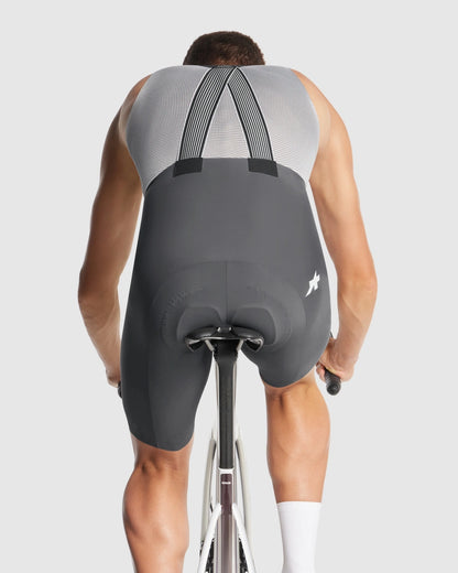 Träger-Kurzradhose ASSOS EQUIPE R S11 Grau