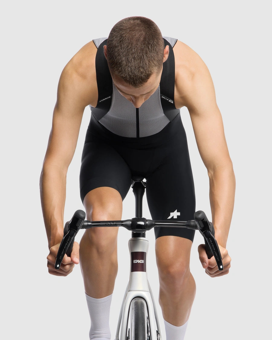 ASSOS MILLE GT S11 Black Kurze Trägerhose