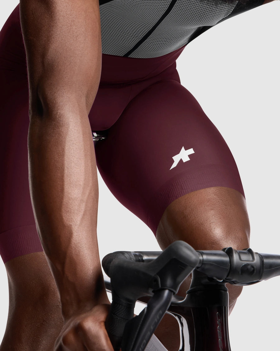 Kurze Trägerhose ASSOS MILLE GT S11 Burgundy Red