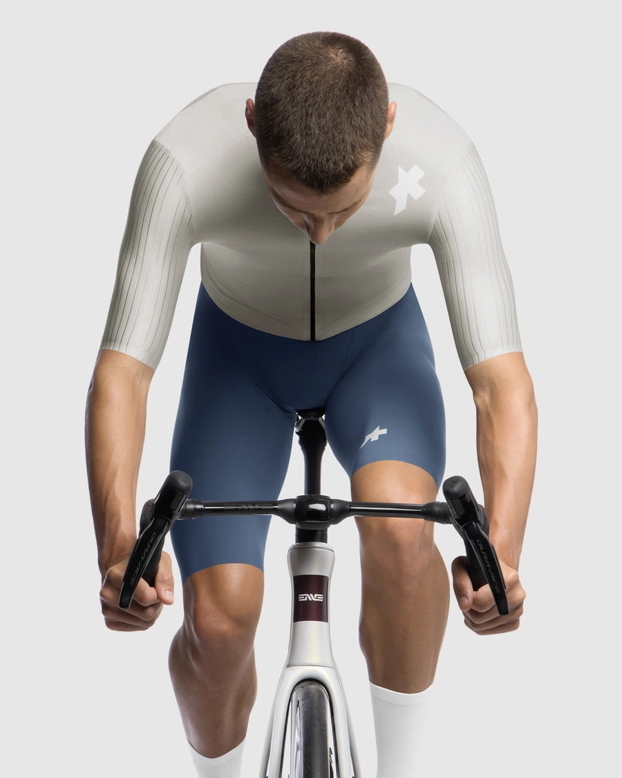 assos rennrad ASSOS EQUIPE RS S11 Kurzarm Trikot Almond Milk – Probikeshop