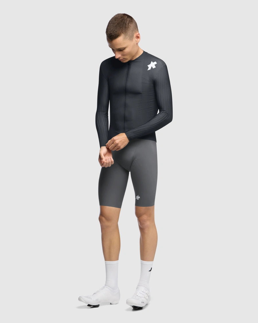 ASSOS EQUIPE RS S11 Langarm Trikot Schwarz/Grau