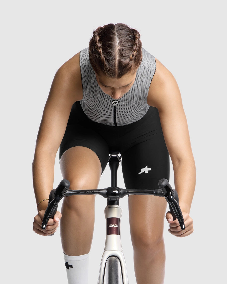 ASSOS UMA GT HALF S11 Damen Kurzhosen Schwarz