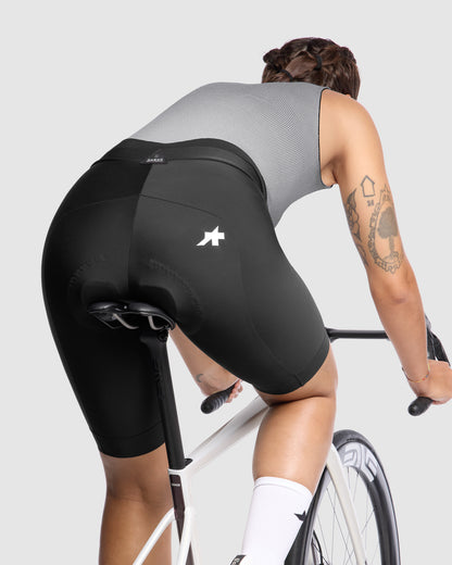 Kurze Radhose ASSOS UMA GT HALF S11 LONG Damen Schwarz