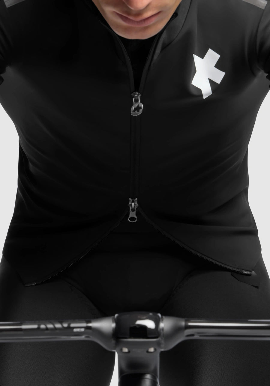 Jacke ASSOS EQUIPE RS THERMO RAIN S11 Schwarz