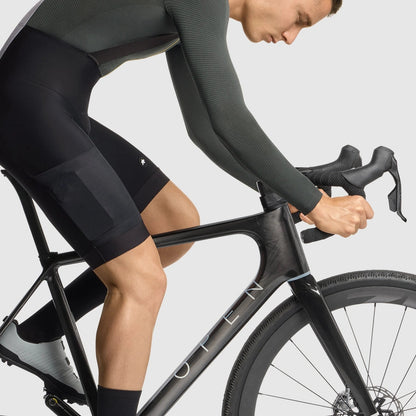 Kurze Träger-Radhose ASSOS TACTICA SPRING FALL T5 Schwarz