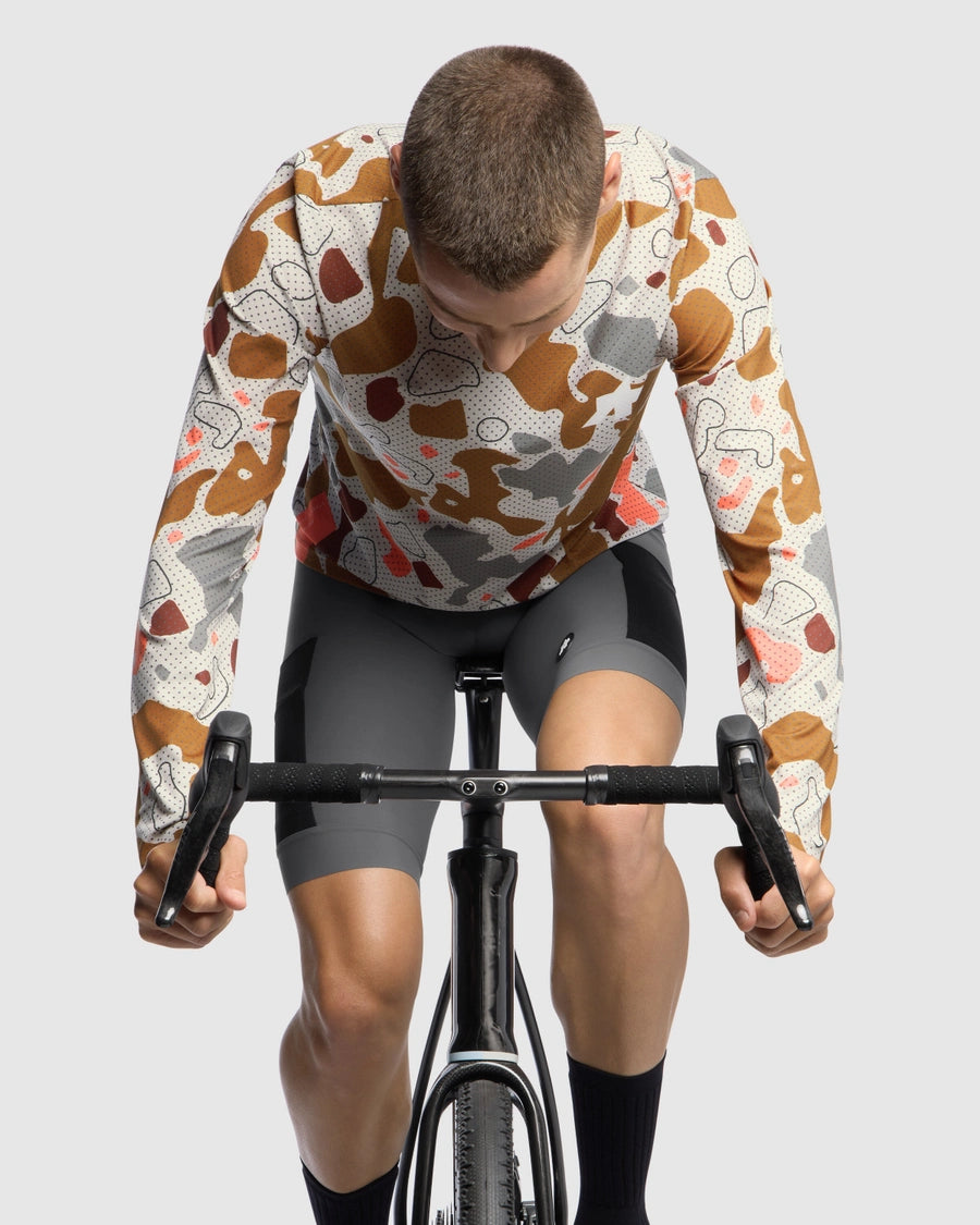 ASSOS TACTICA T5 MUD PLAGE Trikot Langarm Camo