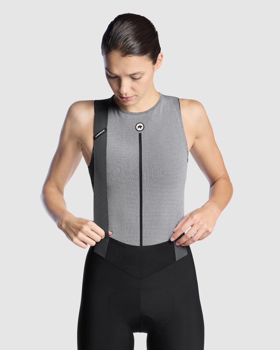 ASSOS NS SKIN LAYER P1 Ärmelloses Unterhemd für Damen, grau