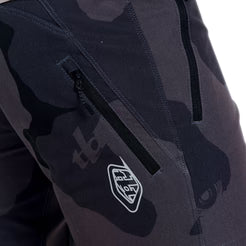 TROY LEE DESINS SKYLINE PRO FLOW CAMO Carbon Hose