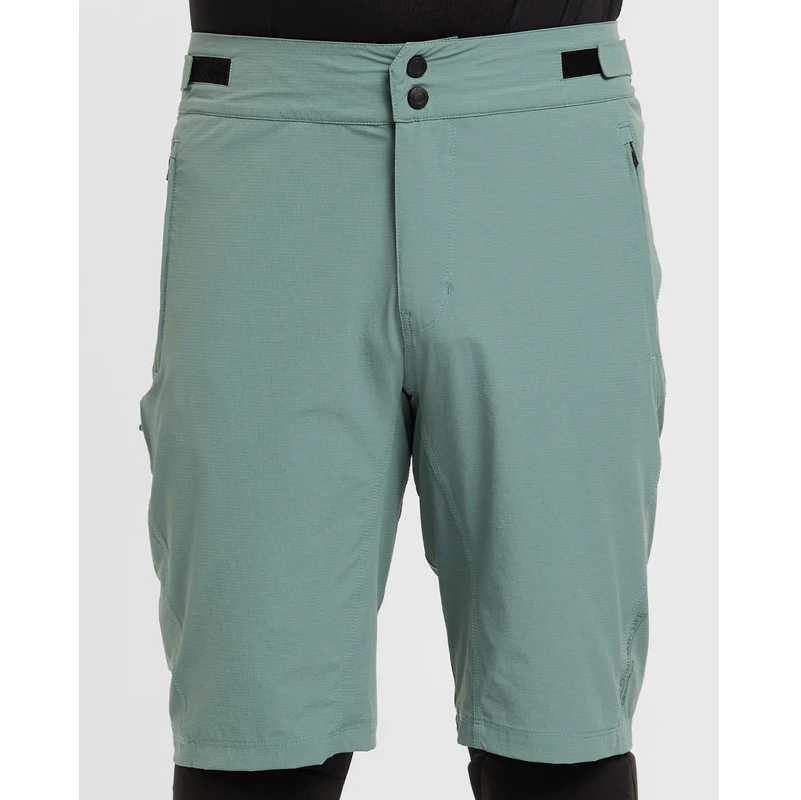 DHARCO TRAIL ENVY Shorts Grün