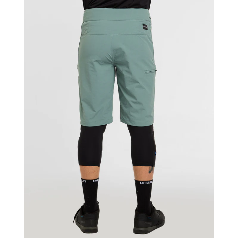 DHARCO TRAIL ENVY Shorts Grün