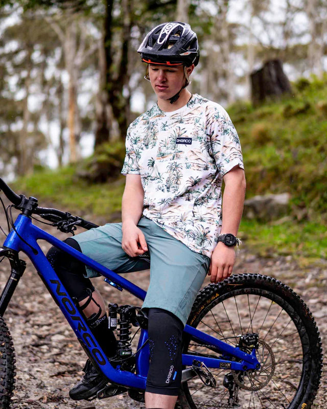 DHARCO TRAIL ENVY Shorts Grün