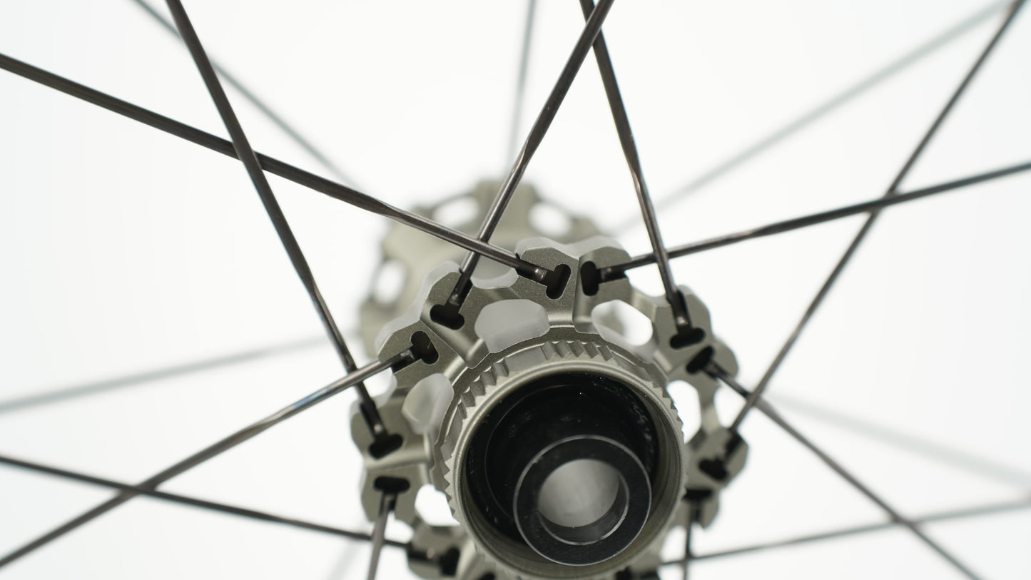 Laufradpaar SCOM AERO Tubeless Ready (Center Lock)