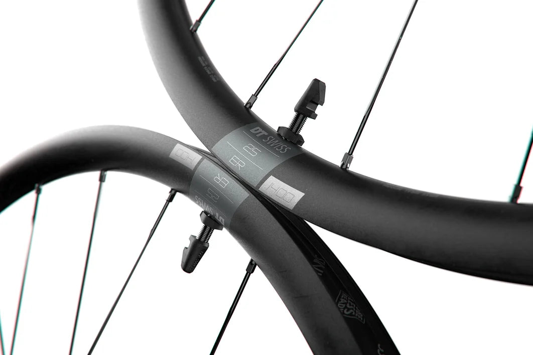 DT SWISS ER 1400 DICUT 25 DISC Tubeless Ready Vorderrad (Center Lock)