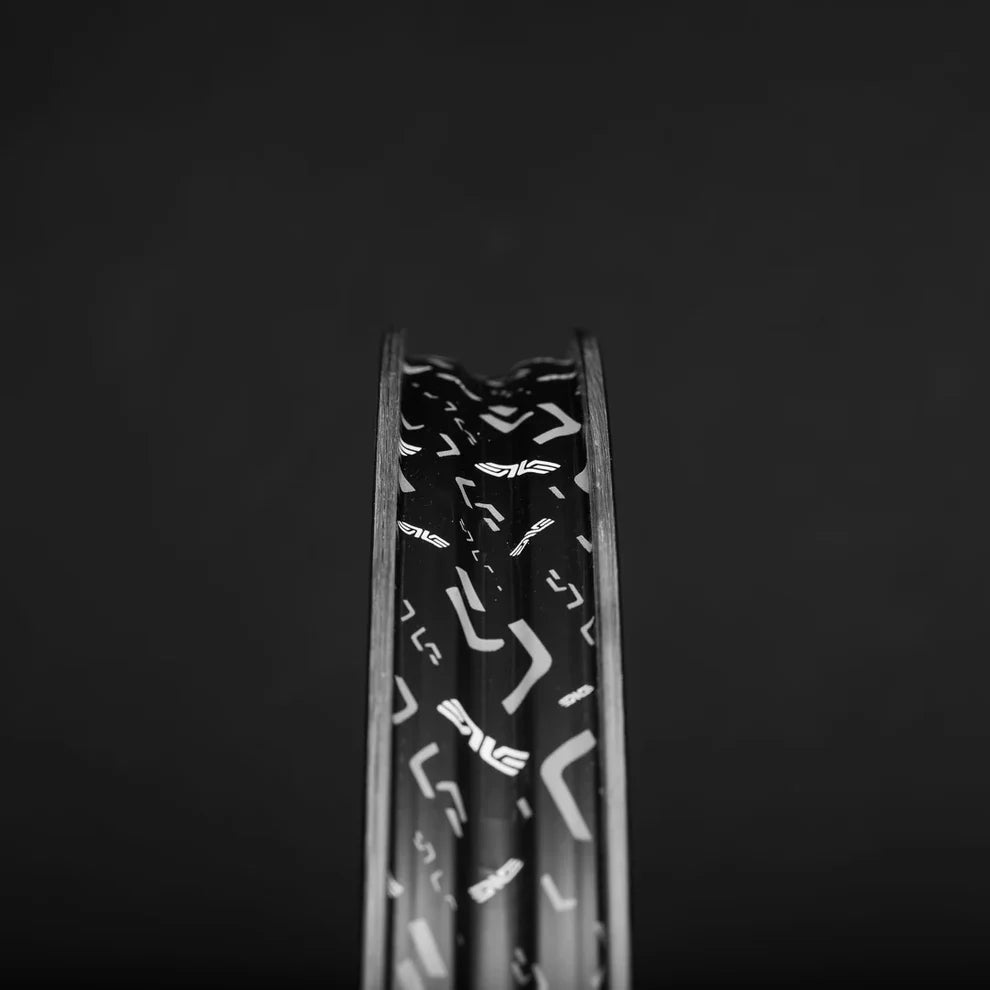 Paar ENVE G SES 4.5 Tubeless Ready (Center Lock) Laufräder Schwarz/Chrom