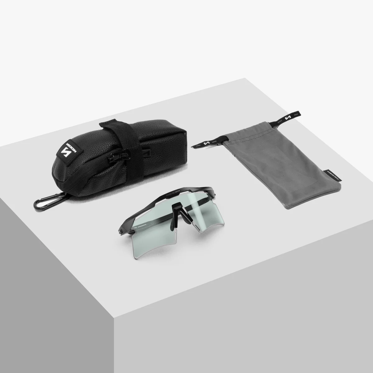 SCICON AEROSHADE 2.0 TITANIUM Brille Schwarz Matt Photochromatisches Glas Blue Green