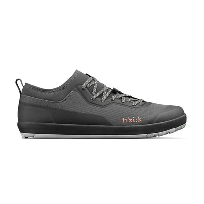 FIZIK VERSOR 2 FLAT MTB-Schuhe Grau/Schwarz