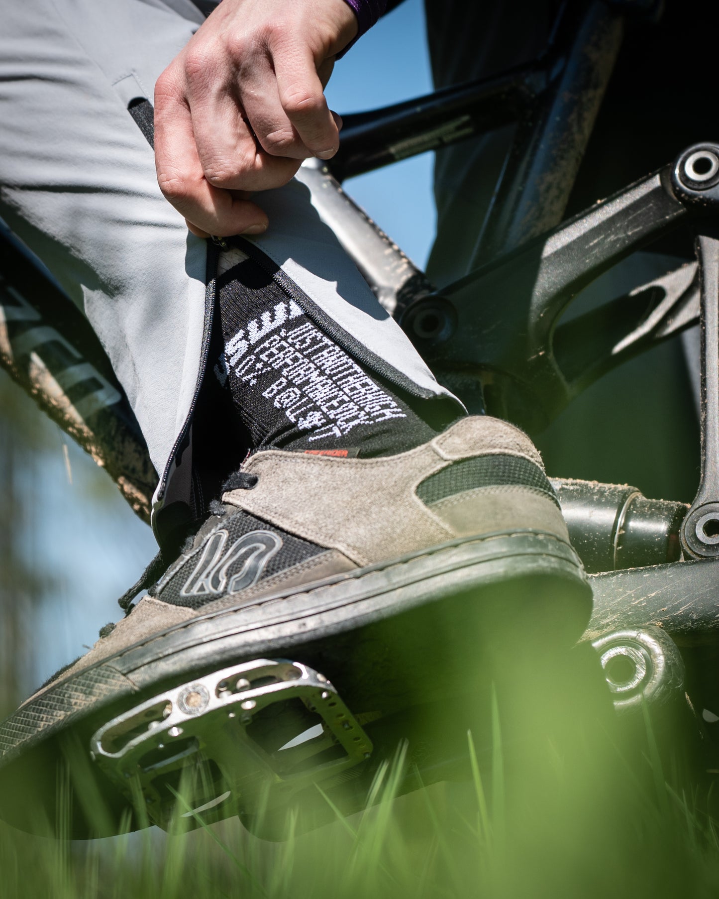 USWE SKRUBB Hose Schwarz