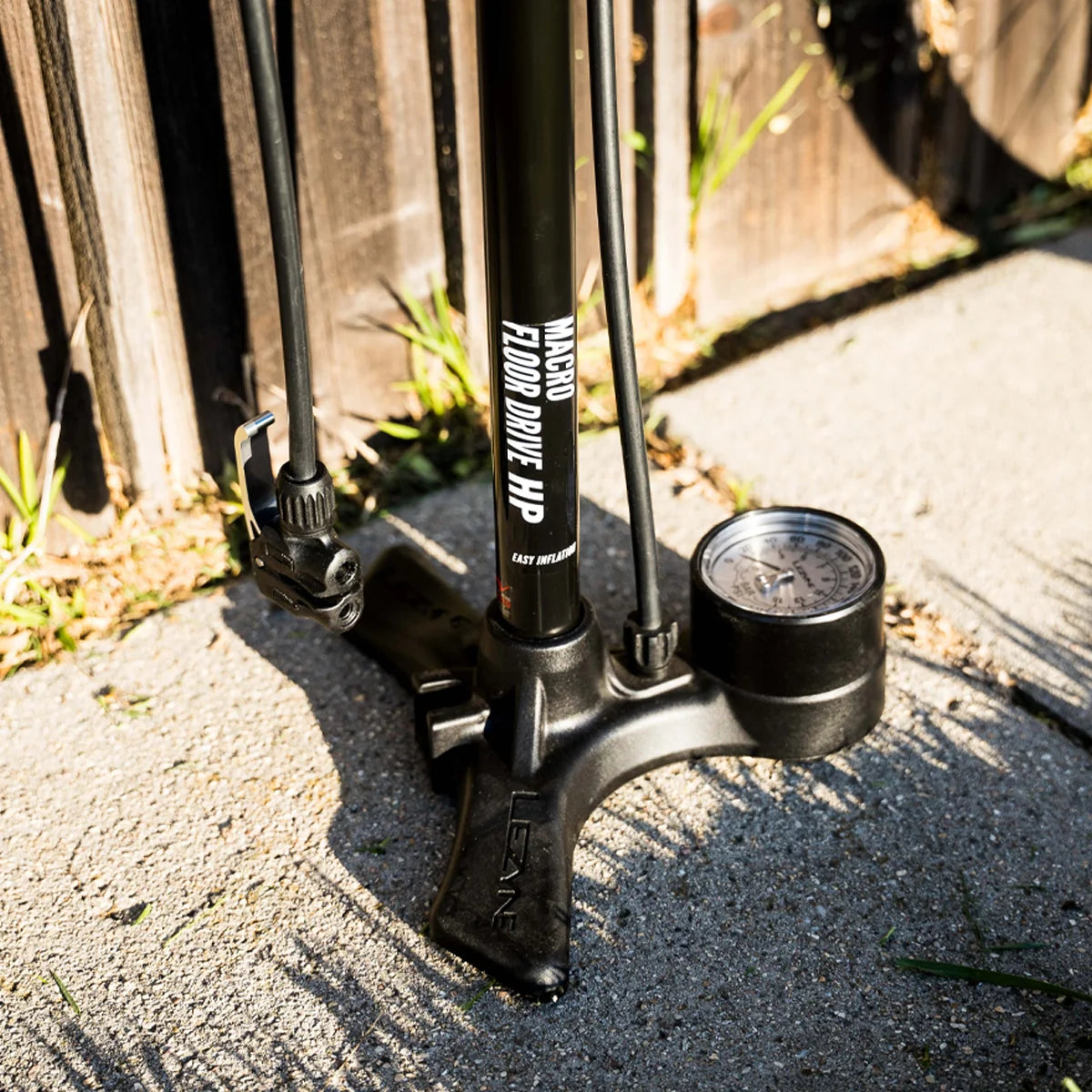 Standpumpe LEZYNE MACRO FLOOR DRIVE DV Schwarz