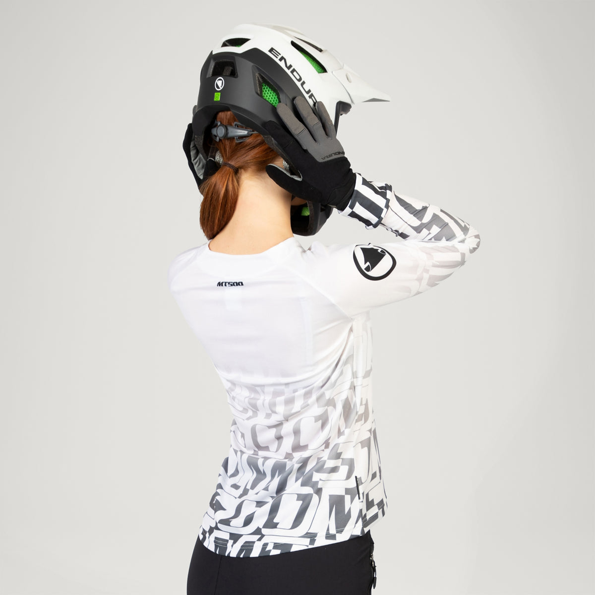 ENDURA MT500 Integral MIPS Helm Weiß 2026