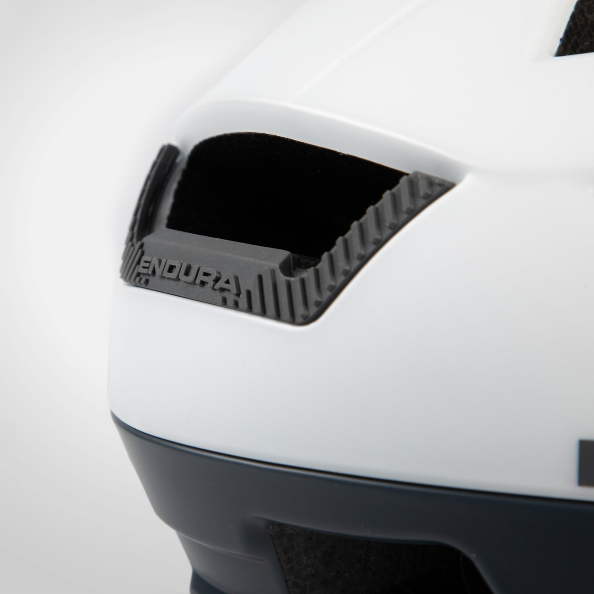 MTB-Helm ENDURA SINGLETRACK INTEGRAL MIPS Weiß/Grau