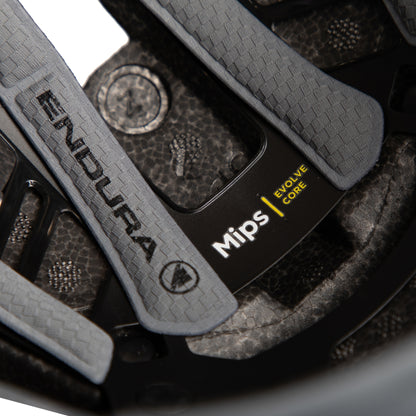 ENDURA XTRACT MIPS Straßenhelm Schwarz