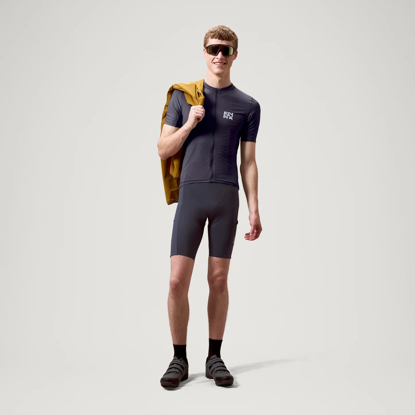 ENDURA ALLTRACK RIDE Trikot Kurzarm Carbon Grau