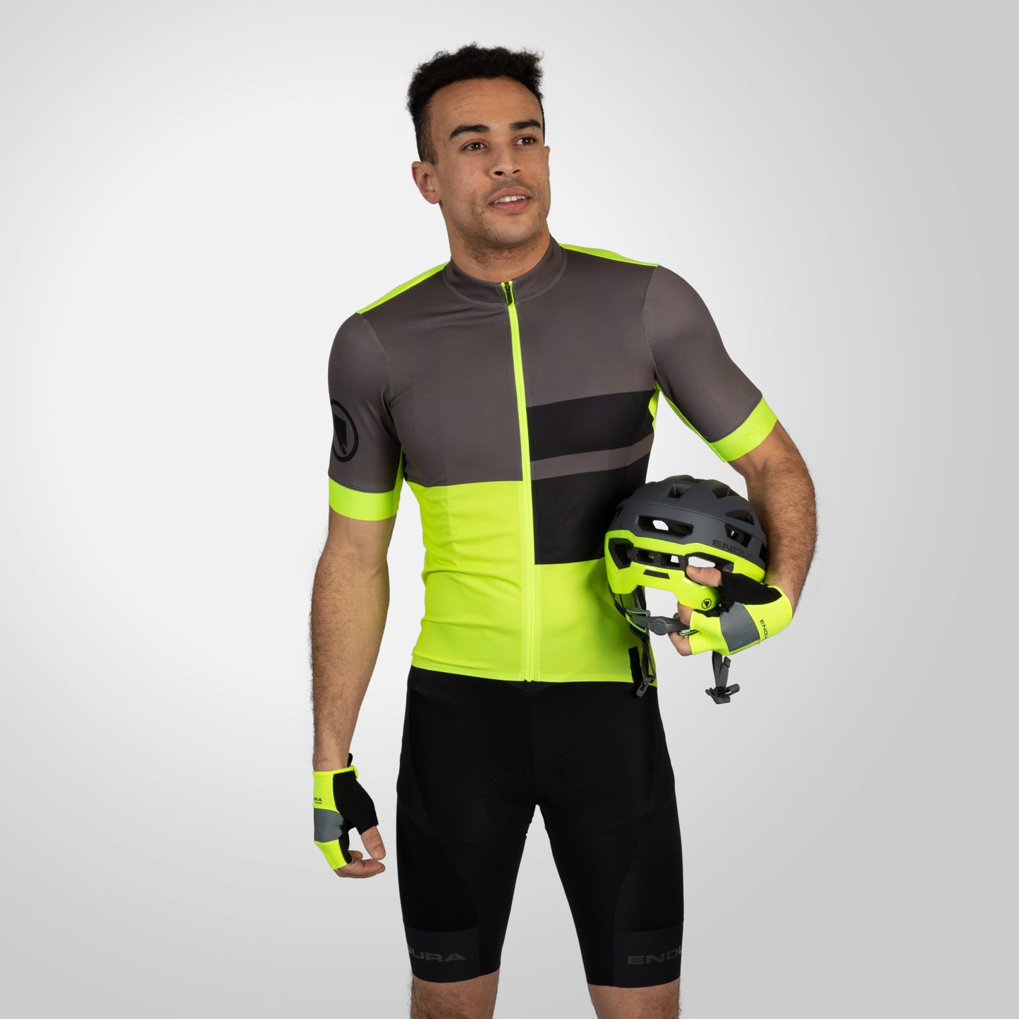 ENDURA FS260 Kurze Trägerhose Schwarz