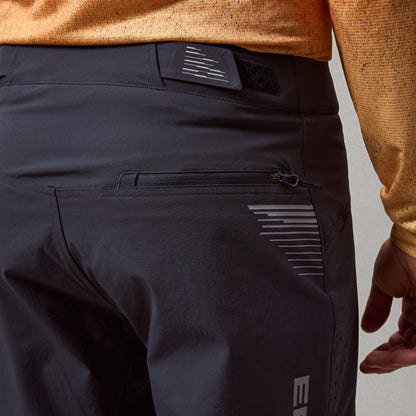 Shorts ENDURA SINGLETRACK LITE Grau