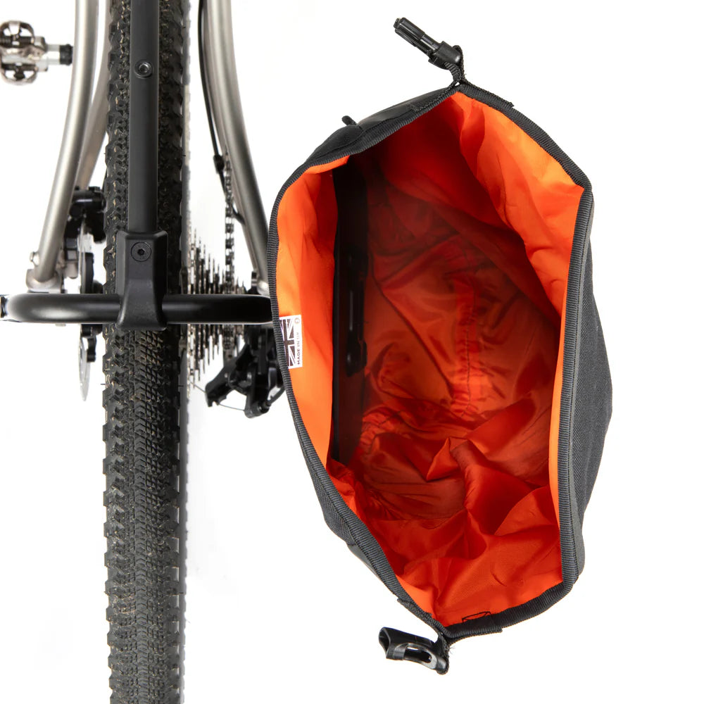 RESTRAP SWITCH Gepäckträgertasche Pannier 10L Schwarz